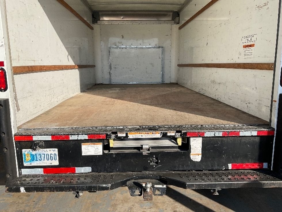 Light Duty Box Truck-Light and Medium Duty Trucks-Ford-2022-E350-Pompano Beach-FL-63,577\n\t\tmiles-$ 37,500 - Image 10