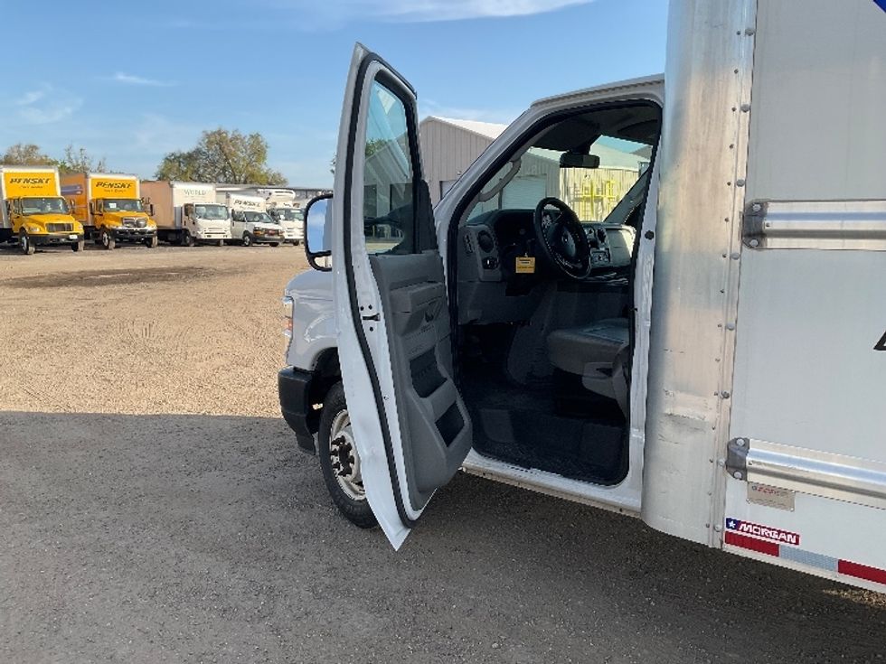Light Duty Box Truck-Light and Medium Duty Trucks-Ford-2022-E350-Pompano Beach-FL-63,577\n\t\tmiles-$ 37,500 - Image 16
