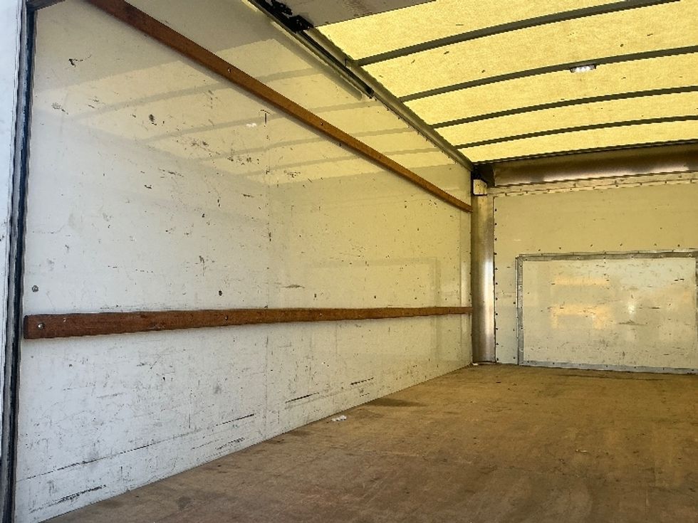 Light Duty Box Truck-Light and Medium Duty Trucks-Ford-2022-E350-Pompano Beach-FL-96,799\n\t\tmiles-$ 32,750 - Image 11