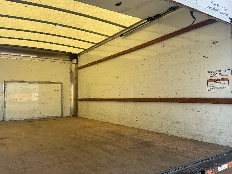 Light Duty Box Truck-Light and Medium Duty Trucks-Ford-2022-E350-Pompano Beach-FL-96,799\n\t\tmiles-$ 32,750 - Image 12