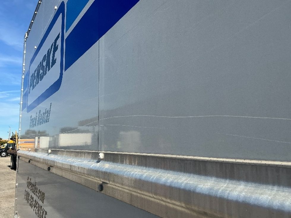 Light Duty Box Truck-Light and Medium Duty Trucks-Ford-2022-E350-Pompano Beach-FL-96,799\n\t\tmiles-$ 32,750 - Image 26