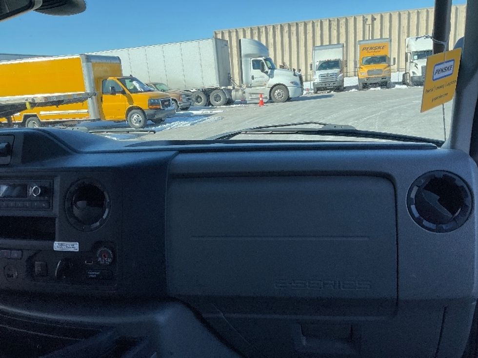 Light Duty Box Truck-Light and Medium Duty Trucks-Ford-2022-E350-Poplar Bluff-MO-107,405\n\t\tmiles-$ 29,250 - Image 20