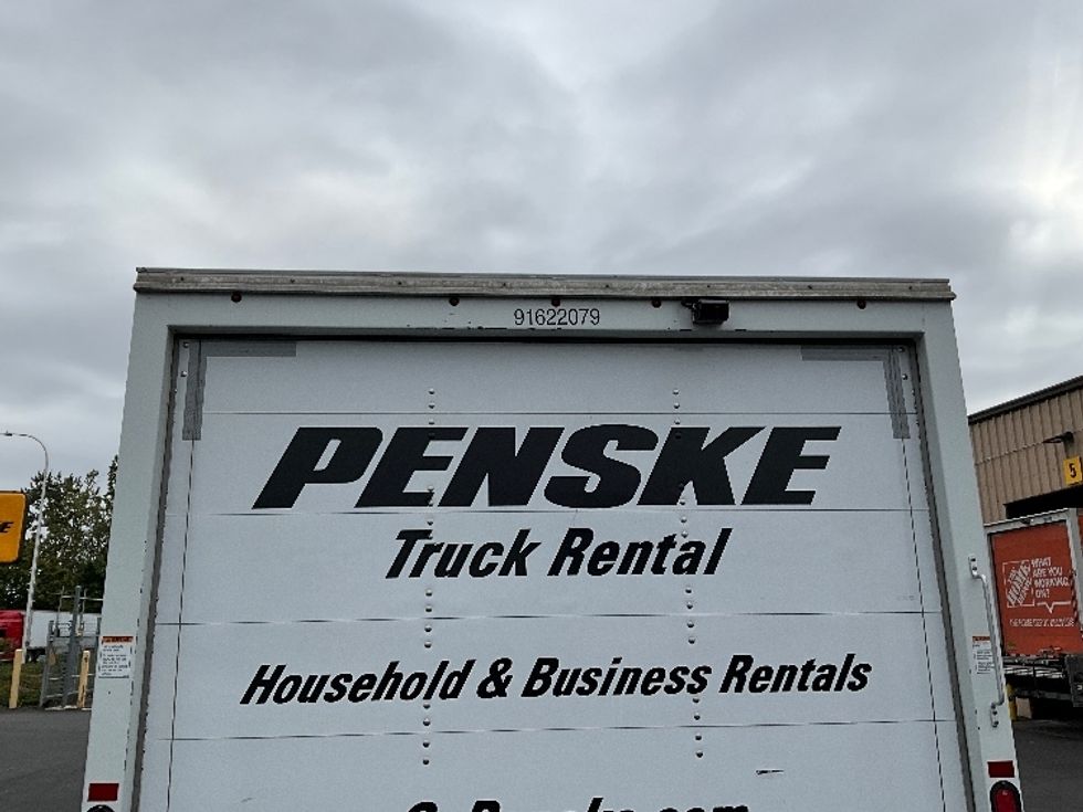 Light Duty Box Truck-Light and Medium Duty Trucks-Ford-2022-E350-Portland-OR-101,759\n\t\tmiles-$ 31,250 - Image 28