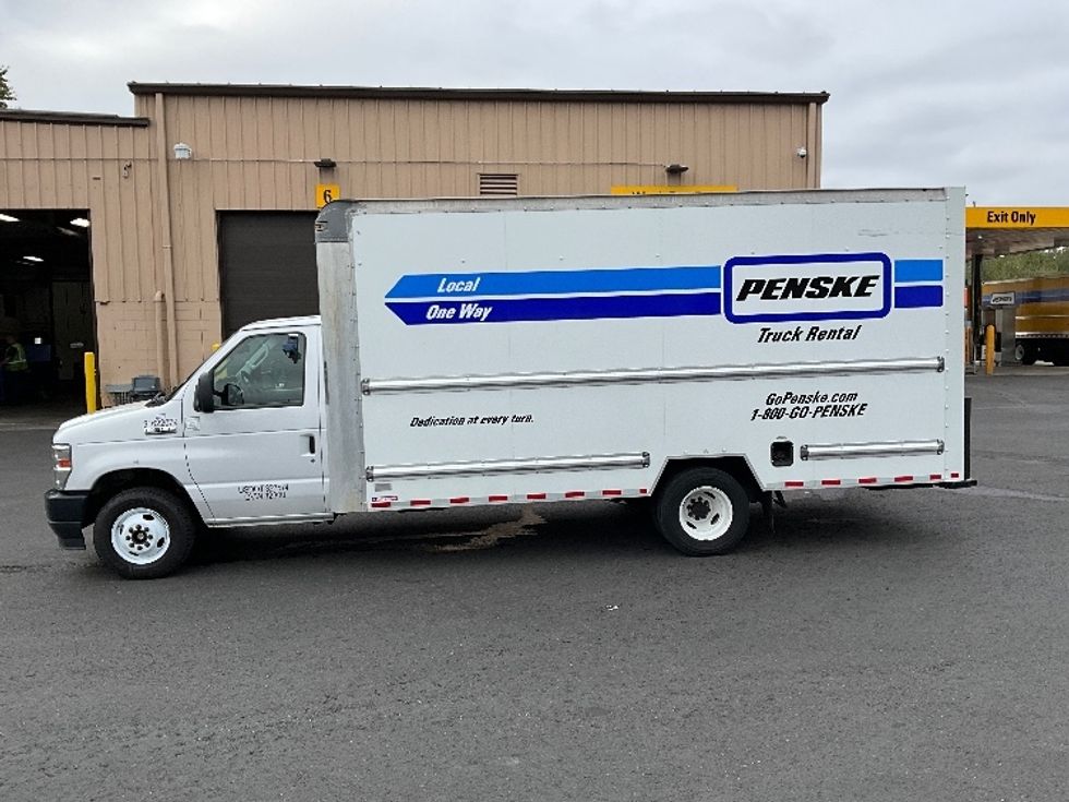 Light Duty Box Truck-Light and Medium Duty Trucks-Ford-2022-E350-Portland-OR-101,759\n\t\tmiles-$ 31,250 - Image 4