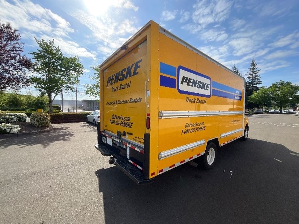 Light Duty Box Truck-Light and Medium Duty Trucks-Ford-2022-E350-Portland-OR-113,045\n\t\tmiles-$ 24,750 - Image 12