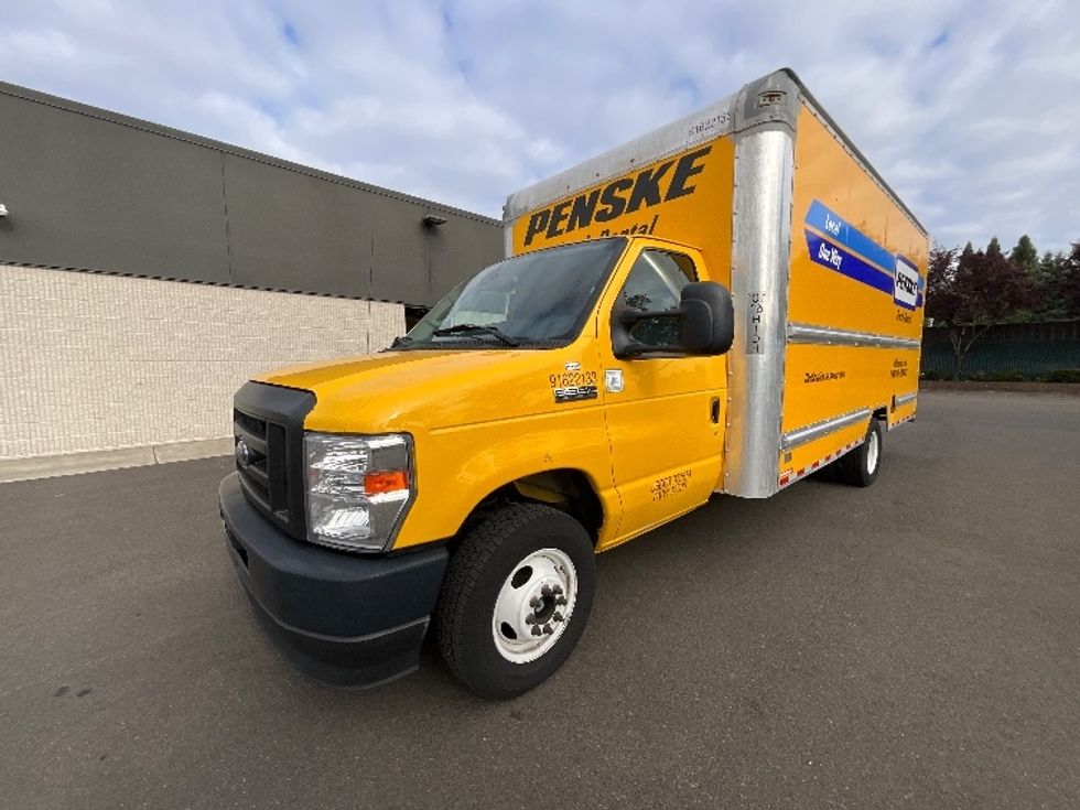Light Duty Box Truck-Light and Medium Duty Trucks-Ford-2022-E350-Portland-OR-113,045\n\t\tmiles-$ 24,750 - Image 3