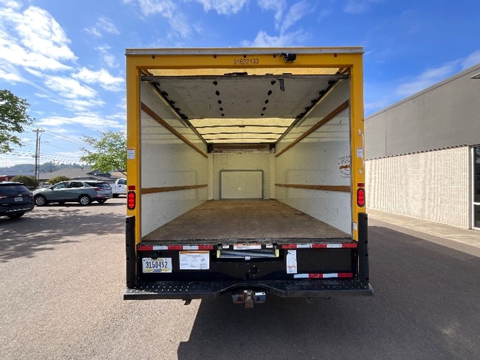 Light Duty Box Truck-Light and Medium Duty Trucks-Ford-2022-E350-Portland-OR-113,045\n\t\tmiles-$ 24,750 - Image 8