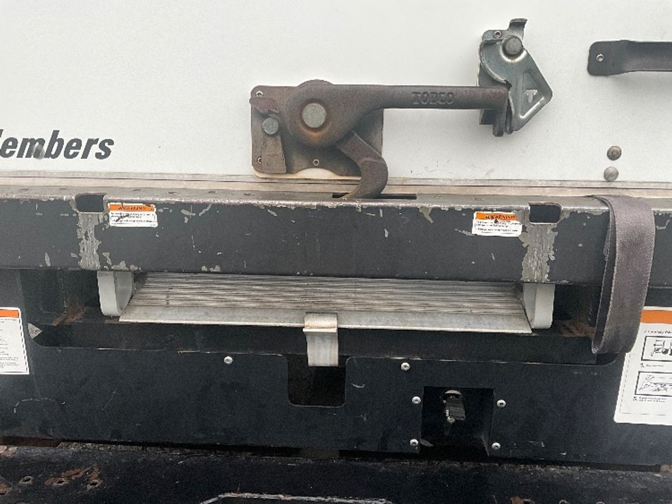 Light Duty Box Truck-Light and Medium Duty Trucks-Ford-2022-E350-Portland-OR-72,372\n\t\tmiles-$ 43,000 - Image 26