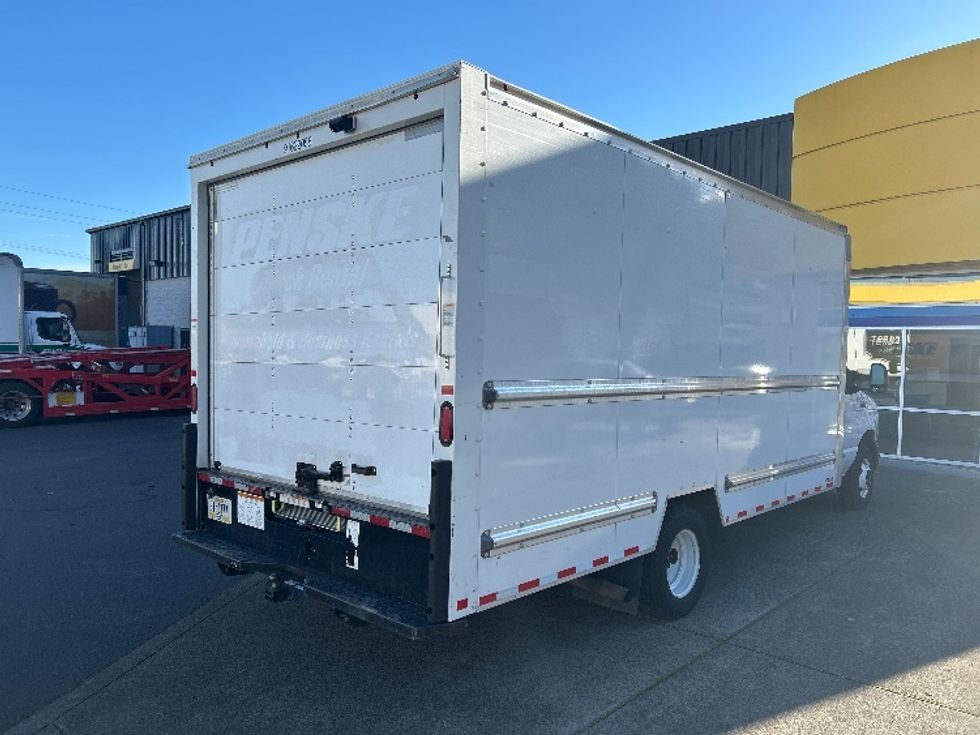 Light Duty Box Truck-Light and Medium Duty Trucks-Ford-2022-E350-Portland-OR-97,501\n\t\tmiles-$ 32,500 - Image 12