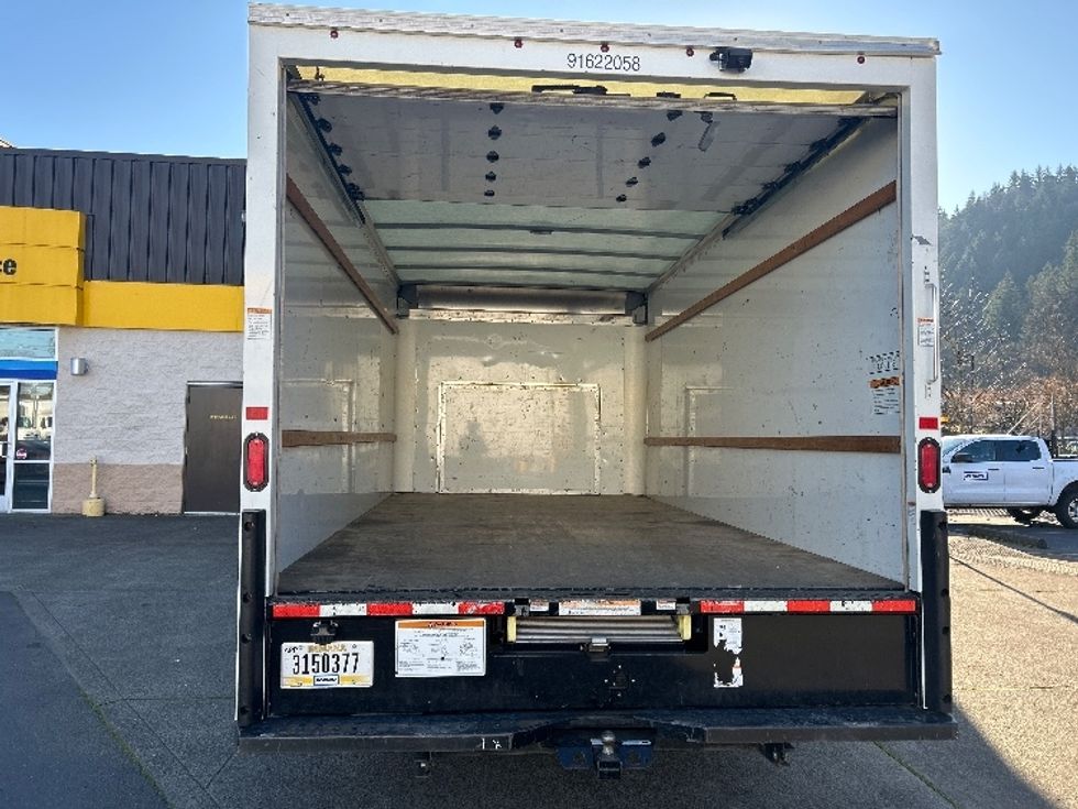 Light Duty Box Truck-Light and Medium Duty Trucks-Ford-2022-E350-Portland-OR-97,501\n\t\tmiles-$ 32,500 - Image 8