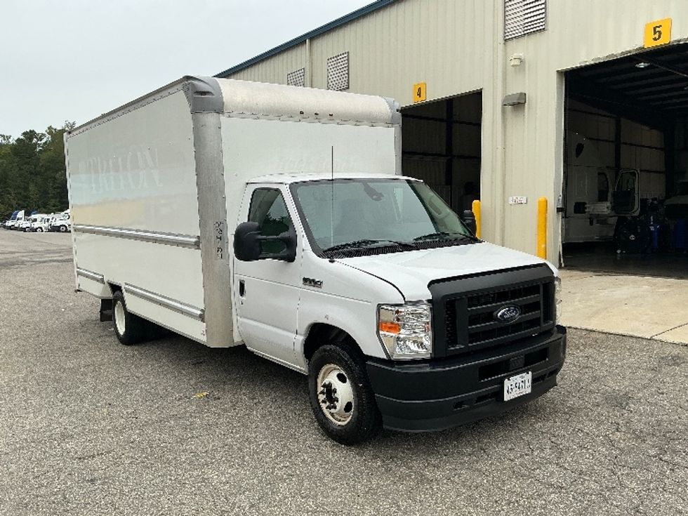 Light Duty Box Truck-Light and Medium Duty Trucks-Ford-2022-E350-Prince George-VA-110,237\n\t\tmiles-$ 30,250 - Image 1