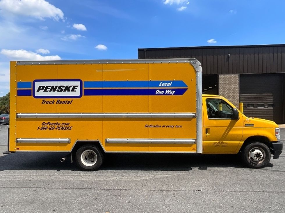 Light Duty Box Truck-Light and Medium Duty Trucks-Ford-2022-E350-Reading-PA-130,133\n\t\tmiles-$ 22,750 - Image 15