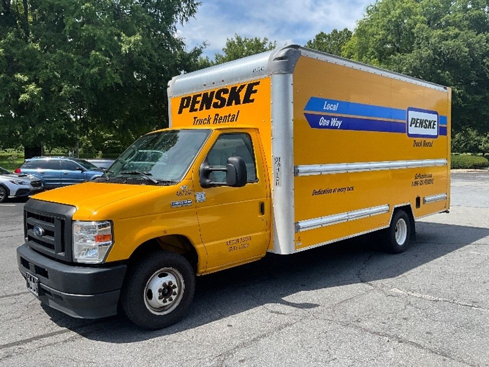 Light Duty Box Truck-Light and Medium Duty Trucks-Ford-2022-E350-Reading-PA-130,133\n\t\tmiles-$ 22,750 - Image 3