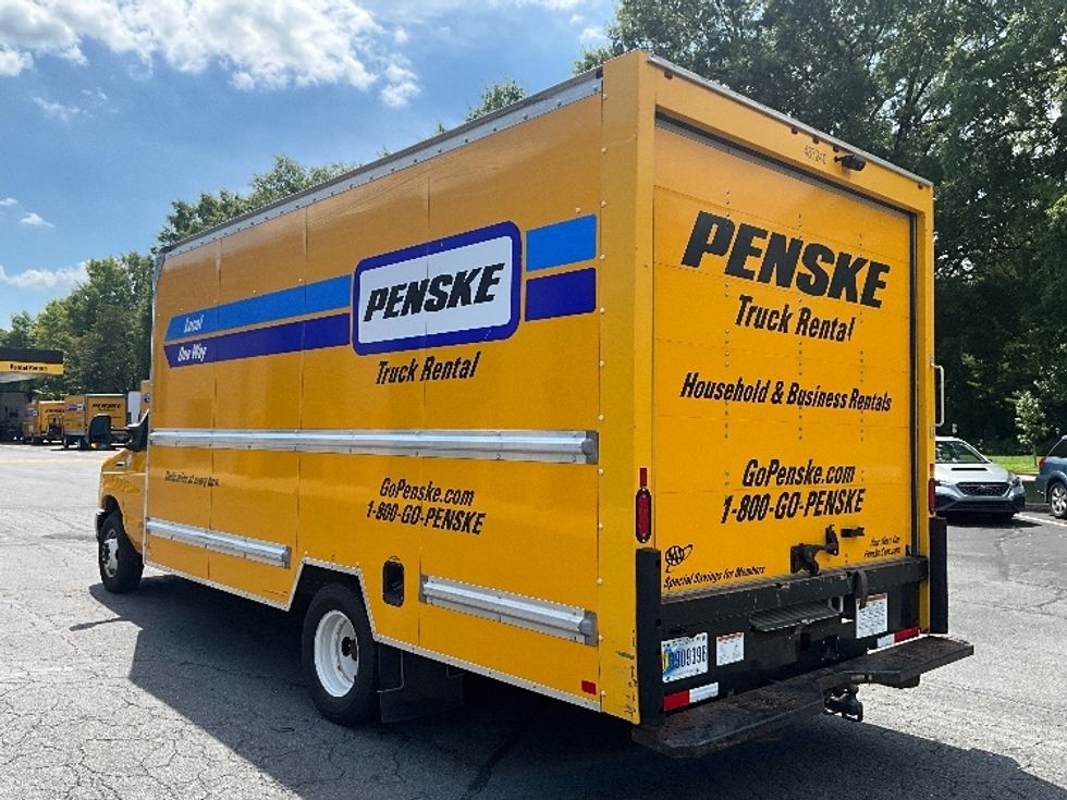 Light Duty Box Truck-Light and Medium Duty Trucks-Ford-2022-E350-Reading-PA-130,133\n\t\tmiles-$ 22,750 - Image 6