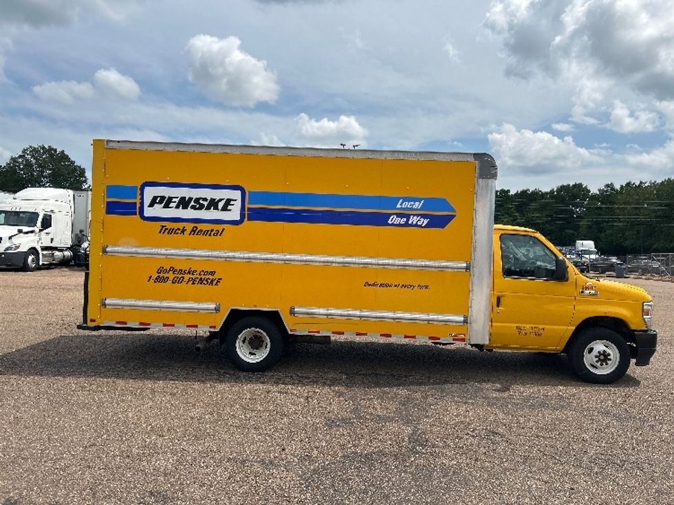 Light Duty Box Truck-Light and Medium Duty Trucks-Ford-2022-E350-Richland-MS-119,762\n\t\tmiles-$ 24,750 - Image 12