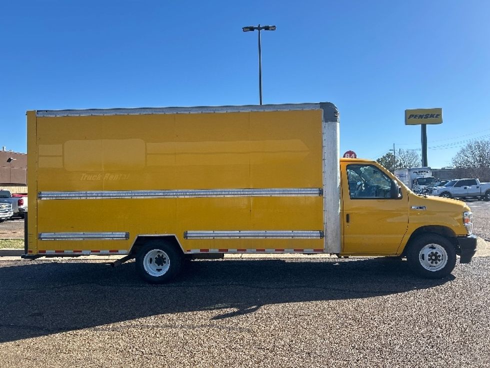 Light Duty Box Truck-Light and Medium Duty Trucks-Ford-2022-E350-Richland-MS-93,650\n\t\tmiles-$ 28,500 - Image 15