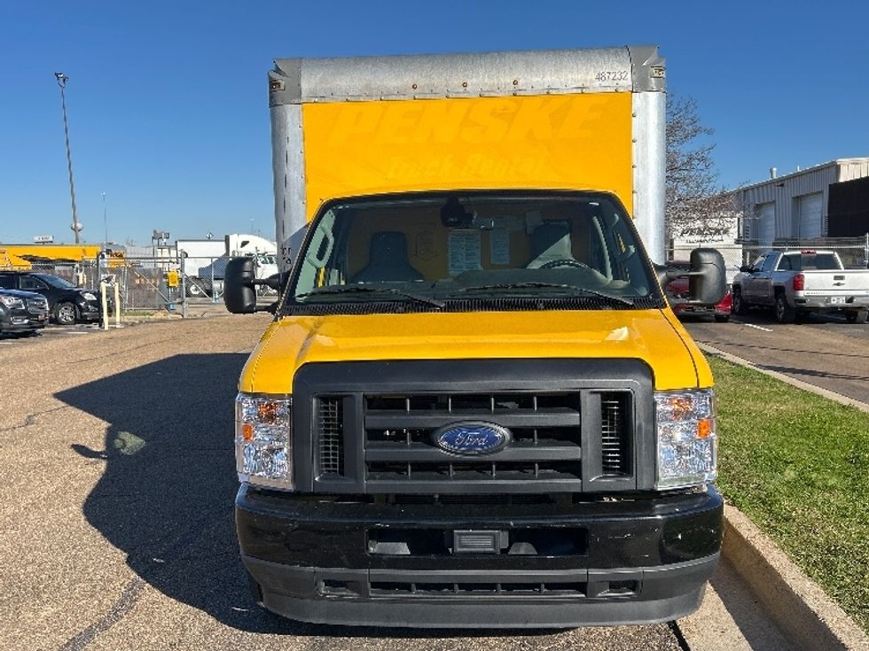 Light Duty Box Truck-Light and Medium Duty Trucks-Ford-2022-E350-Richland-MS-93,650\n\t\tmiles-$ 28,500 - Image 2