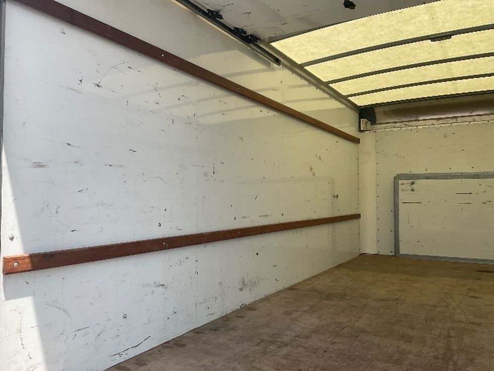 Light Duty Box Truck-Light and Medium Duty Trucks-Ford-2022-E350-Richmond-VA-120,203\n\t\tmiles-$ 30,250 - Image 10