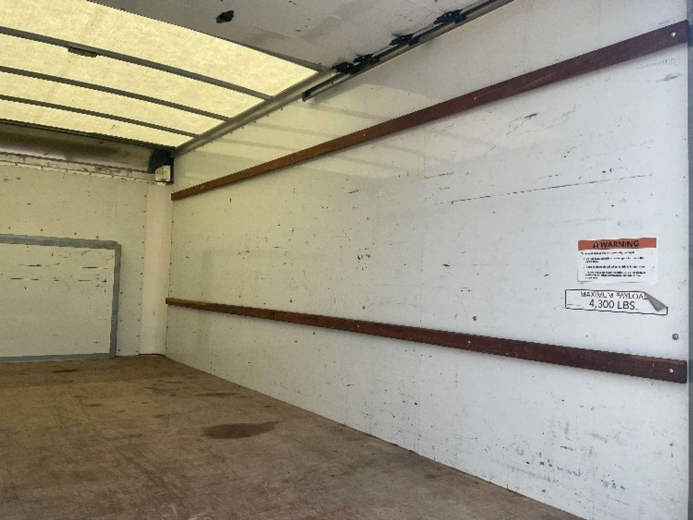 Light Duty Box Truck-Light and Medium Duty Trucks-Ford-2022-E350-Richmond-VA-120,203\n\t\tmiles-$ 30,250 - Image 11