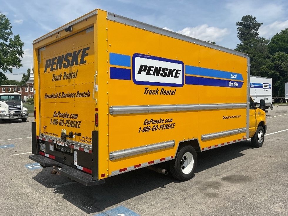 Light Duty Box Truck-Light and Medium Duty Trucks-Ford-2022-E350-Richmond-VA-120,203\n\t\tmiles-$ 30,250 - Image 12