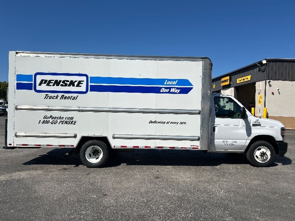 Light Duty Box Truck-Light and Medium Duty Trucks-Ford-2022-E350-Riviera Beach-FL-69,571\n\t\tmiles-$ 38,750 - Image 12