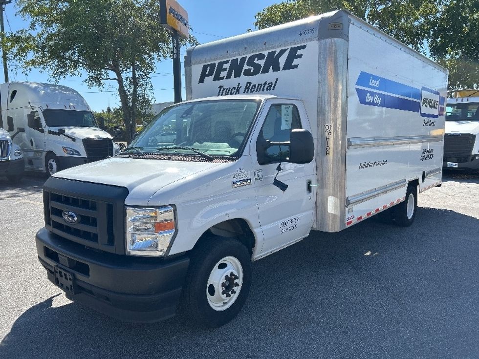 Light Duty Box Truck-Light and Medium Duty Trucks-Ford-2022-E350-Riviera Beach-FL-69,571\n\t\tmiles-$ 38,750 - Image 3
