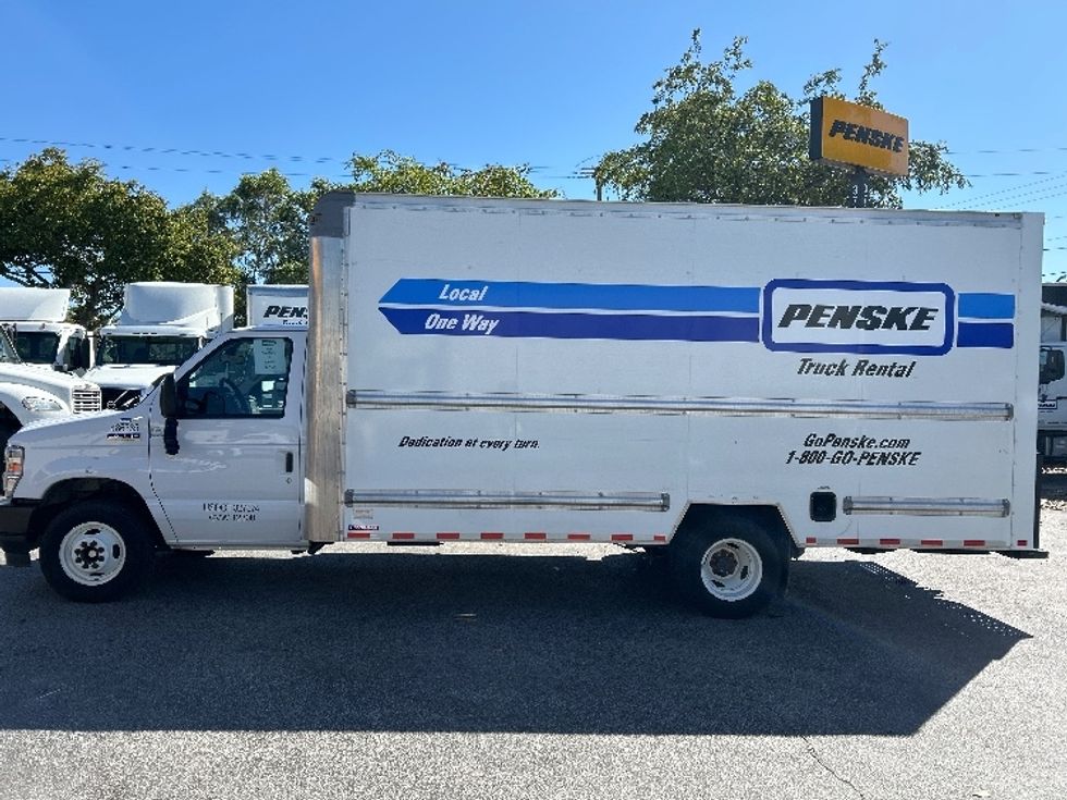 Light Duty Box Truck-Light and Medium Duty Trucks-Ford-2022-E350-Riviera Beach-FL-69,571\n\t\tmiles-$ 38,750 - Image 4