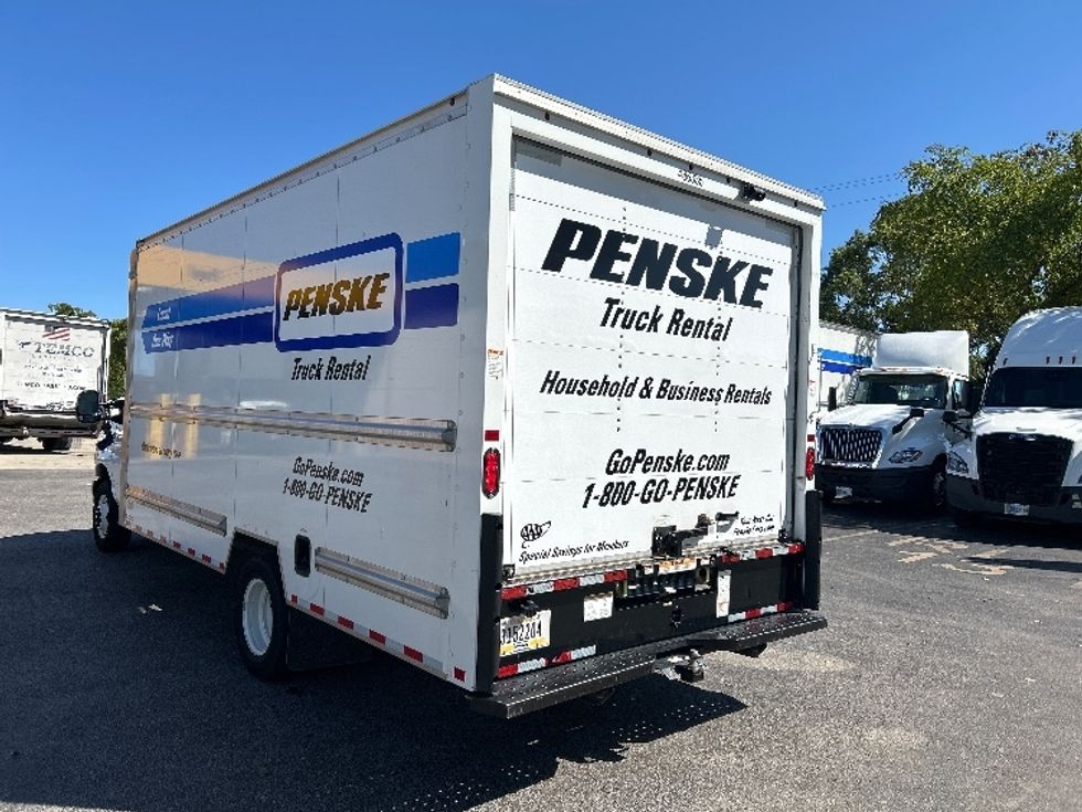 Light Duty Box Truck-Light and Medium Duty Trucks-Ford-2022-E350-Riviera Beach-FL-69,571\n\t\tmiles-$ 38,750 - Image 5