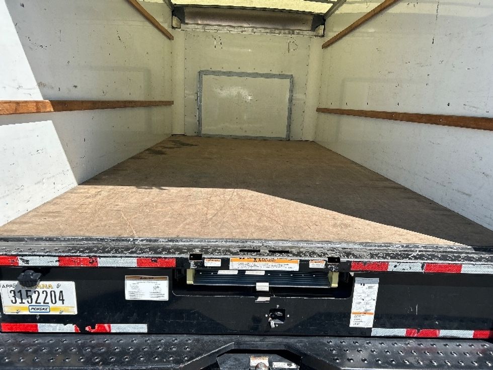 Light Duty Box Truck-Light and Medium Duty Trucks-Ford-2022-E350-Riviera Beach-FL-69,571\n\t\tmiles-$ 38,750 - Image 8
