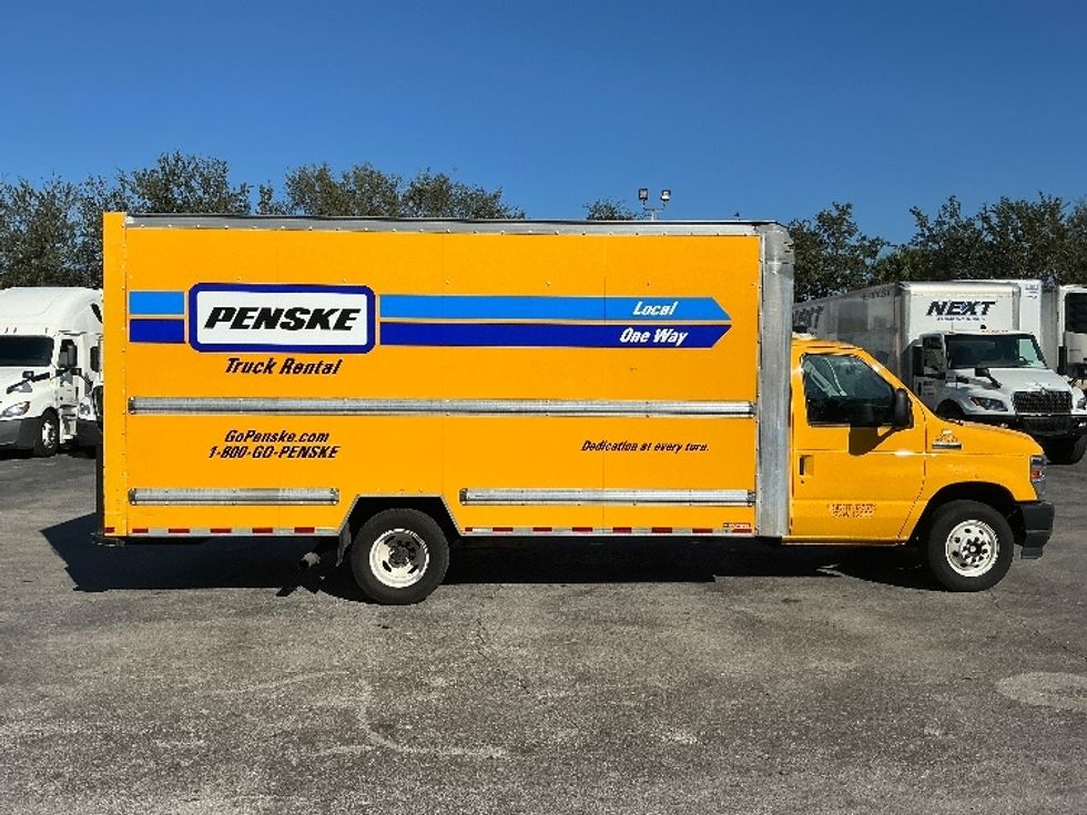 Light Duty Box Truck-Light and Medium Duty Trucks-Ford-2022-E350-Riviera Beach-FL-89,038\n\t\tmiles-$ 30,500 - Image 13