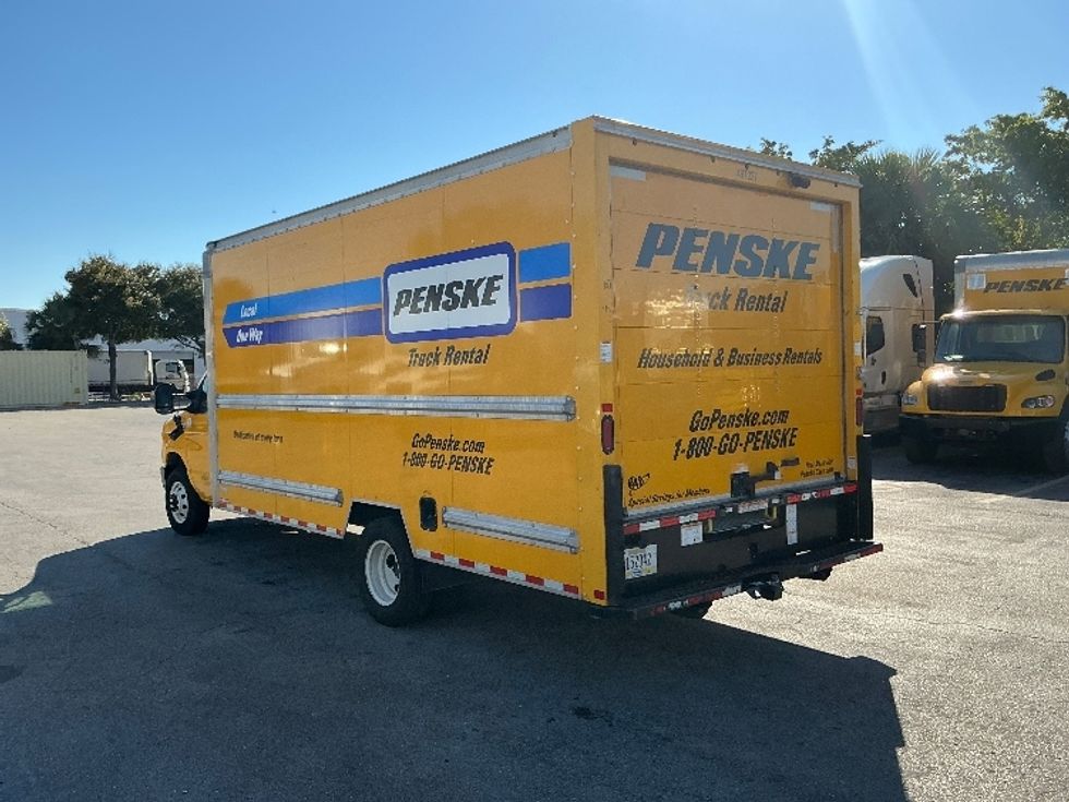Light Duty Box Truck-Light and Medium Duty Trucks-Ford-2022-E350-Riviera Beach-FL-89,038\n\t\tmiles-$ 30,500 - Image 5