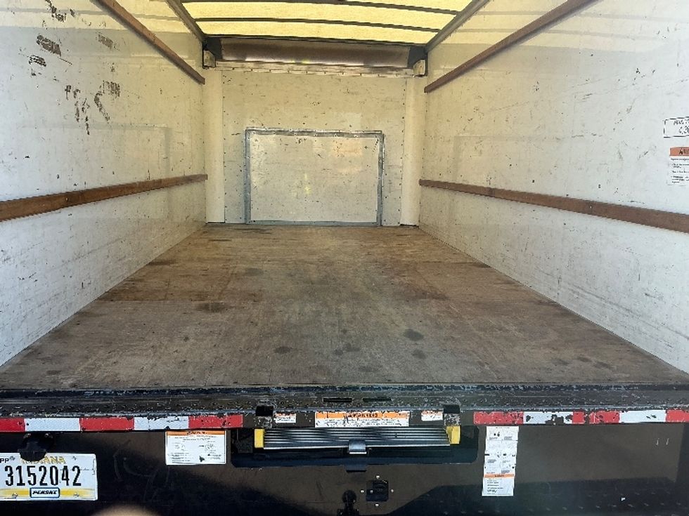 Light Duty Box Truck-Light and Medium Duty Trucks-Ford-2022-E350-Riviera Beach-FL-89,038\n\t\tmiles-$ 30,500 - Image 9