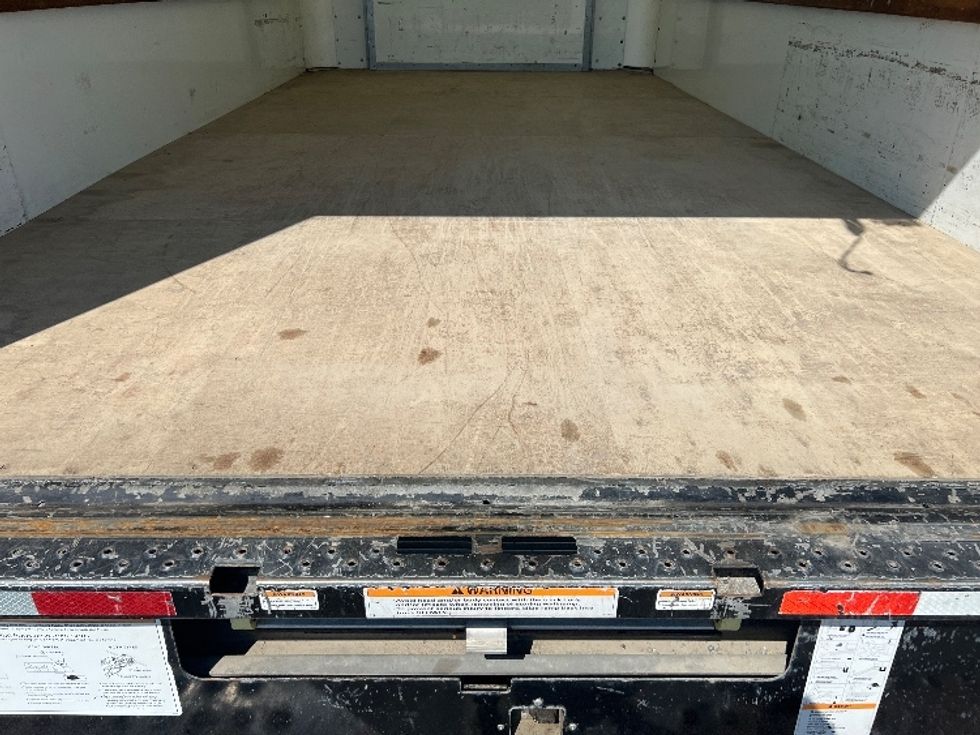 Light Duty Box Truck-Light and Medium Duty Trucks-Ford-2022-E350-Rochester-NY-102,546\n\t\tmiles-$ 28,250 - Image 10