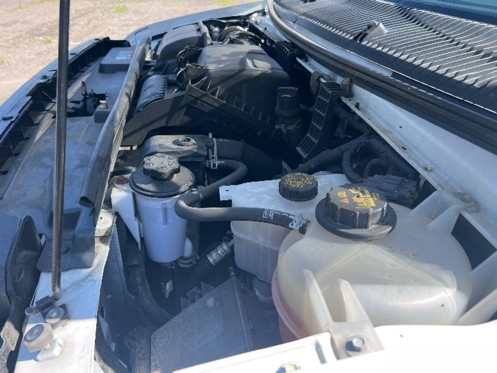 Light Duty Box Truck-Light and Medium Duty Trucks-Ford-2022-E350-Rochester-NY-102,546\n\t\tmiles-$ 28,250 - Image 24