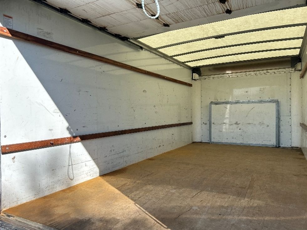 Light Duty Box Truck-Light and Medium Duty Trucks-Ford-2022-E350-Rochester-NY-116,896\n\t\tmiles-$ 27,250 - Image 10