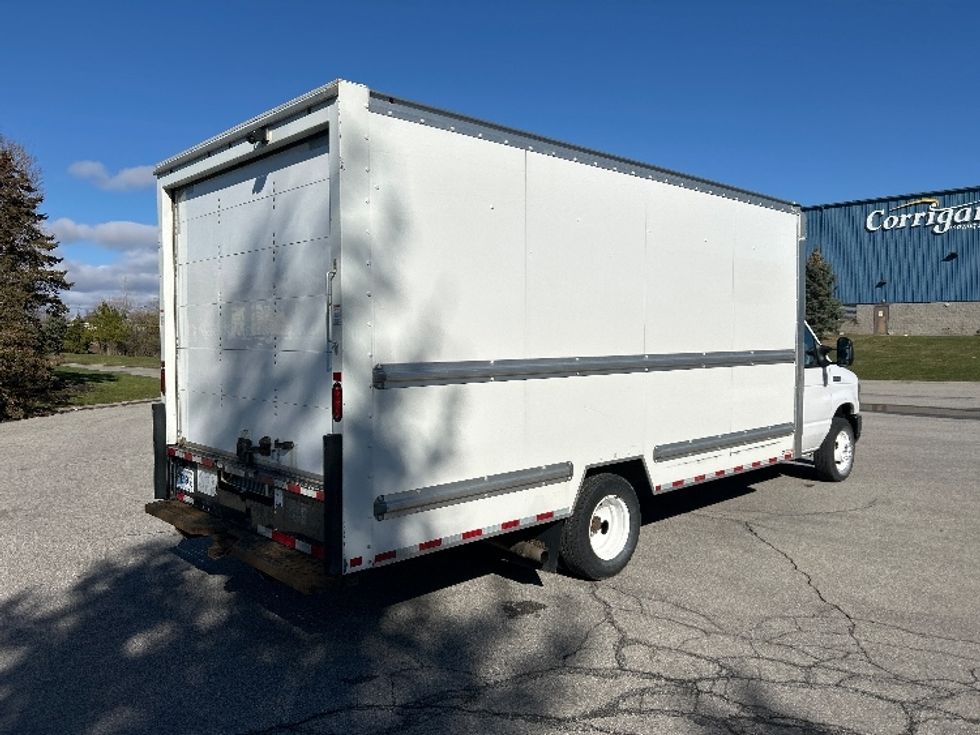 Light Duty Box Truck-Light and Medium Duty Trucks-Ford-2022-E350-Rochester-NY-116,896\n\t\tmiles-$ 27,250 - Image 12
