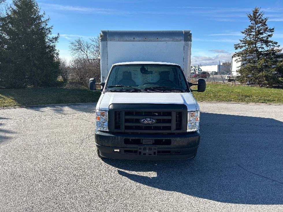 Light Duty Box Truck-Light and Medium Duty Trucks-Ford-2022-E350-Rochester-NY-116,896\n\t\tmiles-$ 27,250 - Image 2
