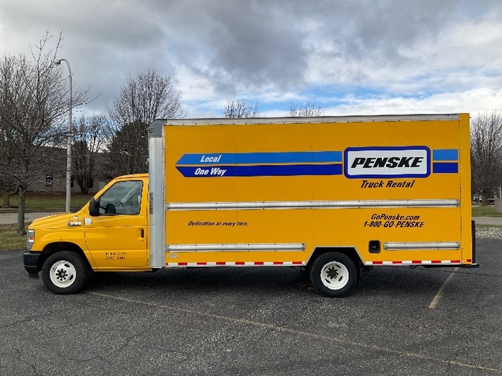 Light Duty Box Truck-Light and Medium Duty Trucks-Ford-2022-E350-Rochester-NY-75,884\n\t\tmiles-$ 30,250 - Image 4