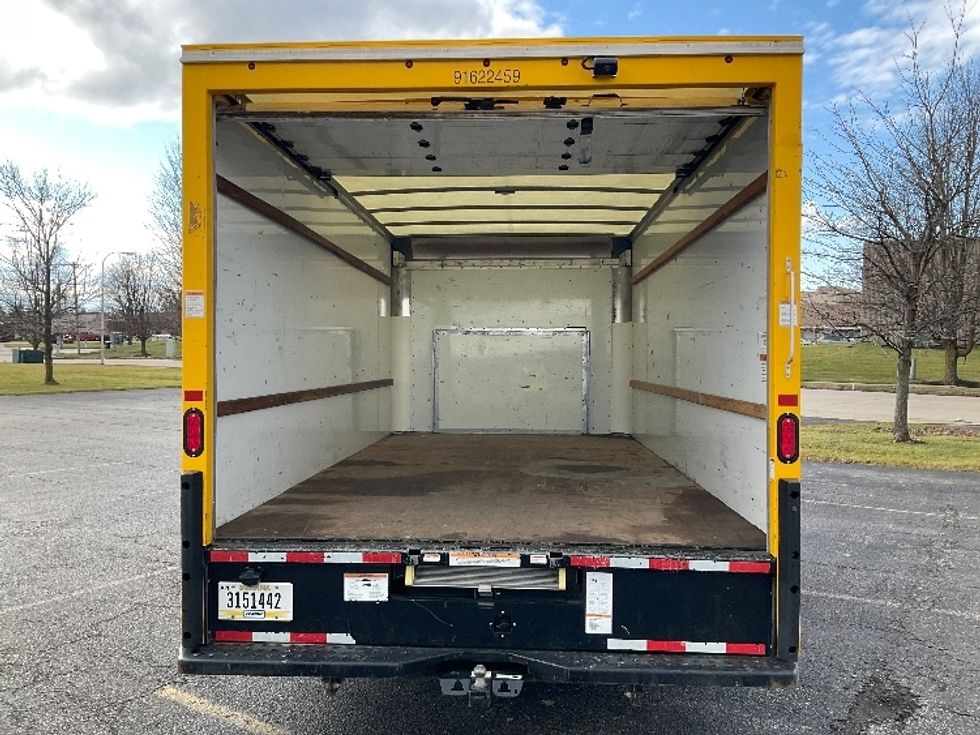 Light Duty Box Truck-Light and Medium Duty Trucks-Ford-2022-E350-Rochester-NY-75,884\n\t\tmiles-$ 30,250 - Image 8