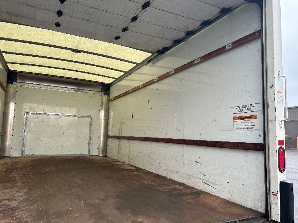 Light Duty Box Truck-Light and Medium Duty Trucks-Ford-2022-E350-Rochester-NY-96,193\n\t\tmiles-$ 29,500 - Image 12