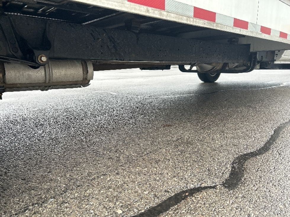 Light Duty Box Truck-Light and Medium Duty Trucks-Ford-2022-E350-Rochester-NY-96,193\n\t\tmiles-$ 29,500 - Image 14