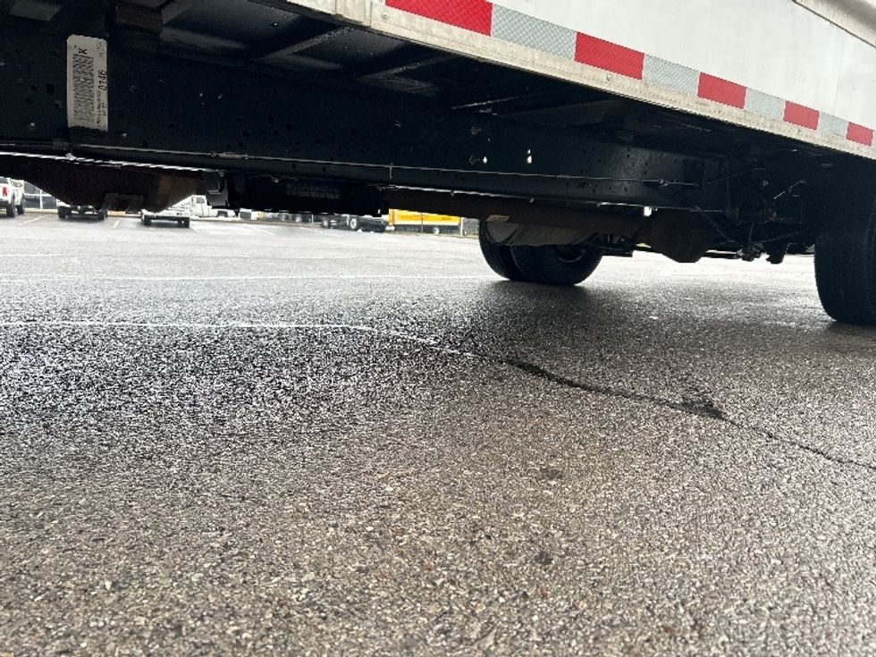 Light Duty Box Truck-Light and Medium Duty Trucks-Ford-2022-E350-Rochester-NY-96,193\n\t\tmiles-$ 29,500 - Image 5