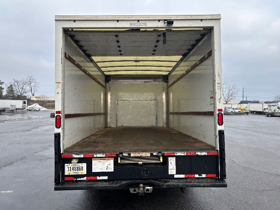 Light Duty Box Truck-Light and Medium Duty Trucks-Ford-2022-E350-Rochester-NY-96,193\n\t\tmiles-$ 29,500 - Image 8