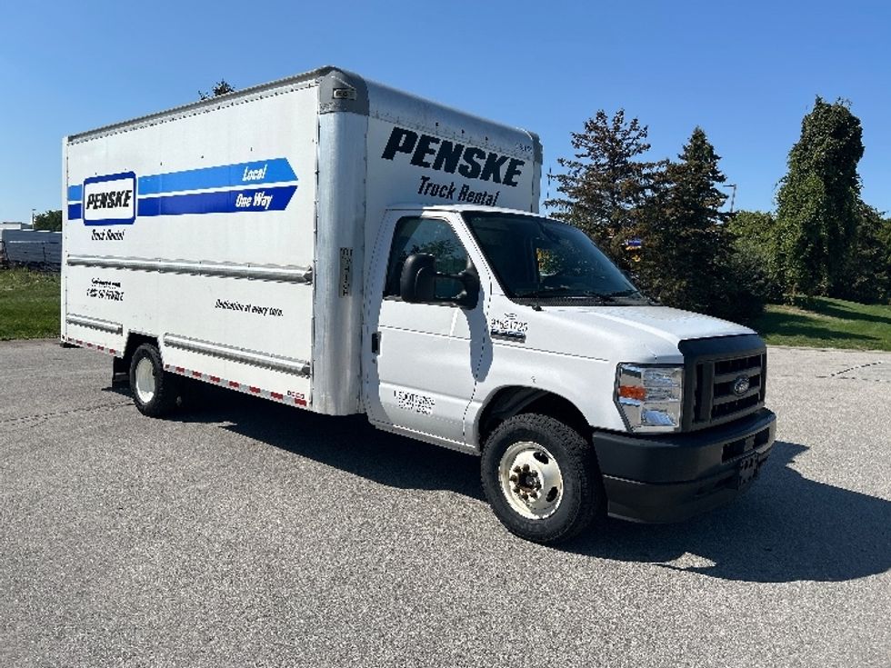 Light Duty Box Truck-Light and Medium Duty Trucks-Ford-2022-E350-Rochester-NY-99,867\n\t\tmiles-$ 29,000 - Image 1