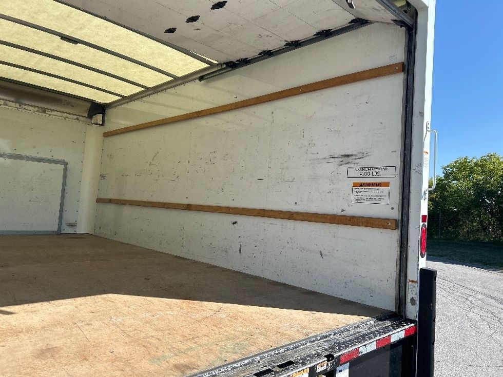 Light Duty Box Truck-Light and Medium Duty Trucks-Ford-2022-E350-Rochester-NY-99,867\n\t\tmiles-$ 29,000 - Image 10