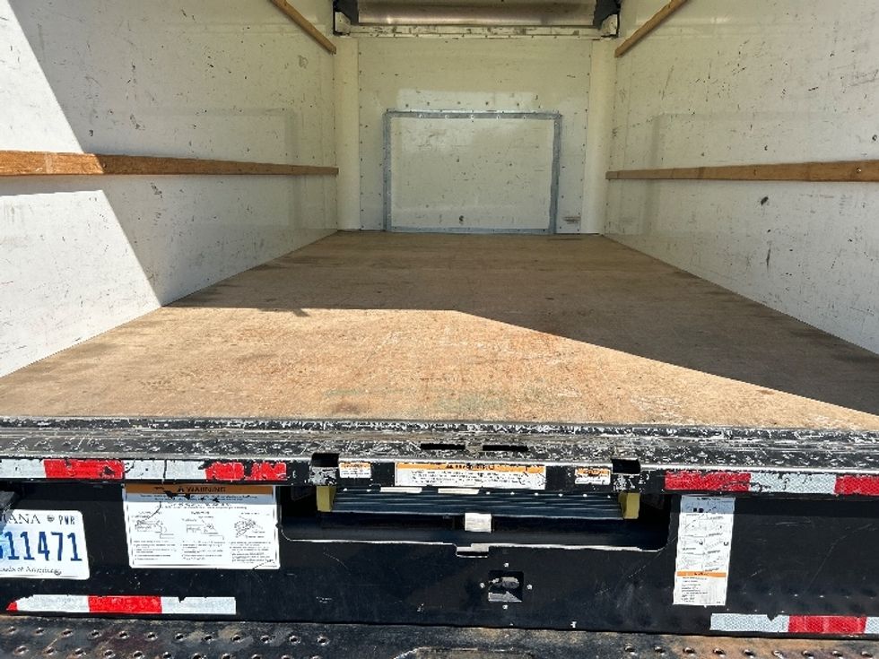 Light Duty Box Truck-Light and Medium Duty Trucks-Ford-2022-E350-Rochester-NY-99,867\n\t\tmiles-$ 29,000 - Image 8