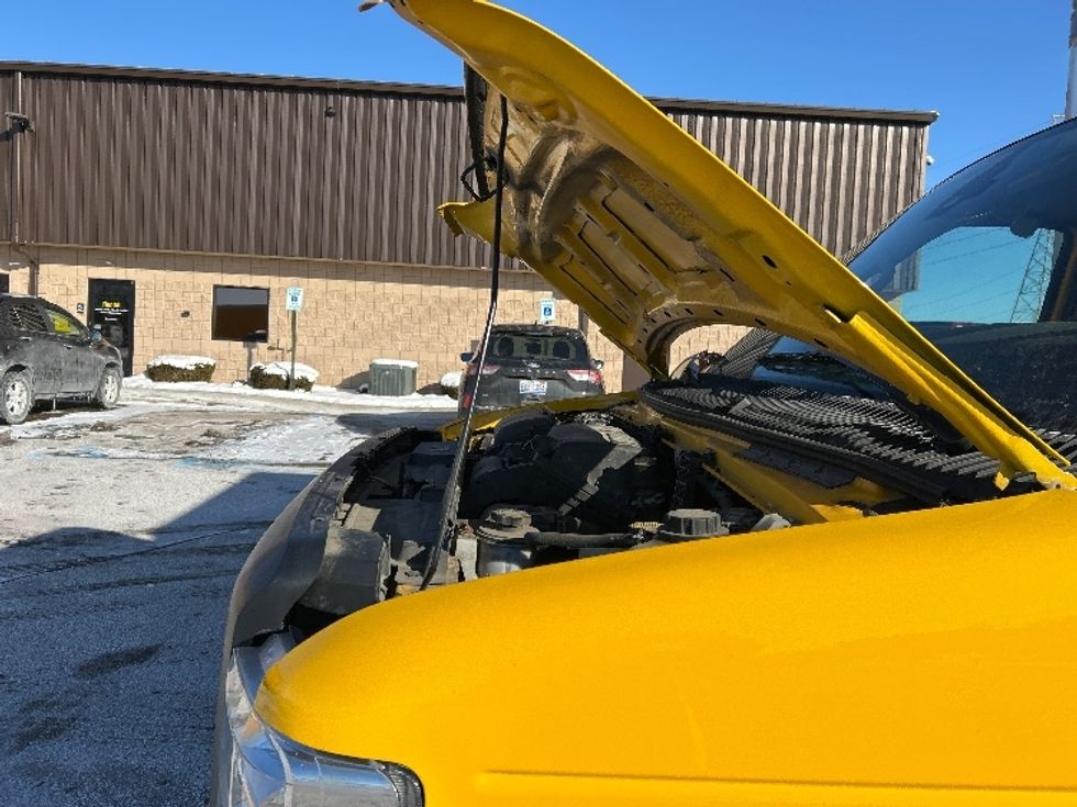 Light Duty Box Truck-Light and Medium Duty Trucks-Ford-2022-E350-Romulus-MI-121,947\n\t\tmiles-$ 24,000 - Image 23