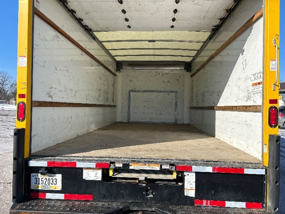 Light Duty Box Truck-Light and Medium Duty Trucks-Ford-2022-E350-Romulus-MI-121,947\n\t\tmiles-$ 24,000 - Image 9