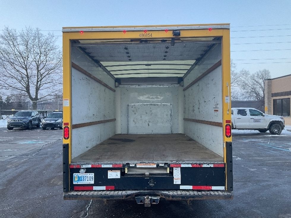 Light Duty Box Truck-Light and Medium Duty Trucks-Ford-2022-E350-Romulus-MI-127,269\n\t\tmiles-$ 23,250 - Image 9