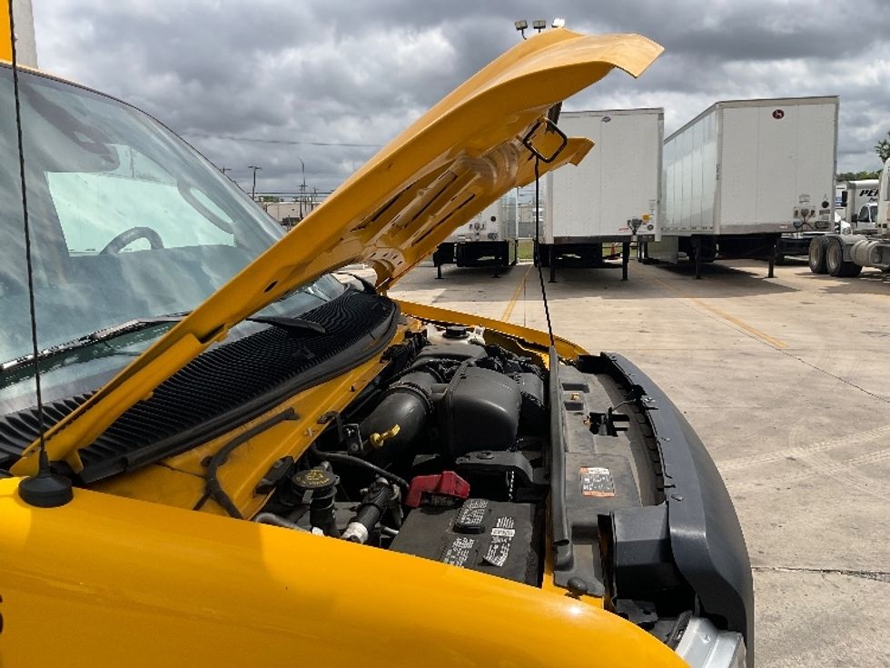 Light Duty Box Truck-Light and Medium Duty Trucks-Ford-2022-E350-Round Rock-TX-105,693\n\t\tmiles-$ 26,500 - Image 20